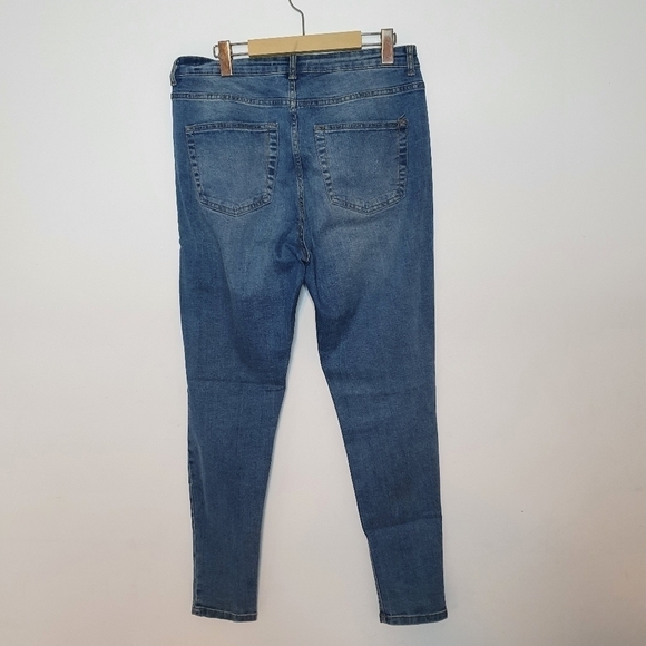 Denim and CO High-Waisted Jeans Size 12 - Picture 3 of 6